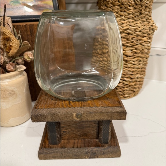 Vintage Knock on Wood Corporation Glass Gumball Jar with Wooden Base - Picture 10 of 12